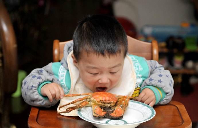 宝宝可以吃大闸蟹吗 秋风凉，蟹脚痒，宝宝能吃螃蟹吗