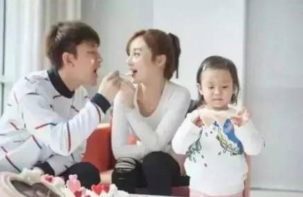 和老公吵架后，他还肯做这6件事！那你就快快消气吧~