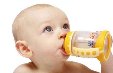 这么多种类的奶瓶，什么奶瓶最适合宝宝