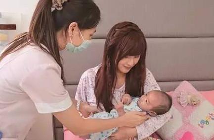 如何轻松护理新生儿？宝妈应该这样做