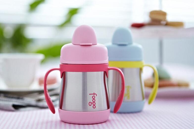宝宝用鸭嘴杯的坏处 鸭嘴杯对宝宝有害吗