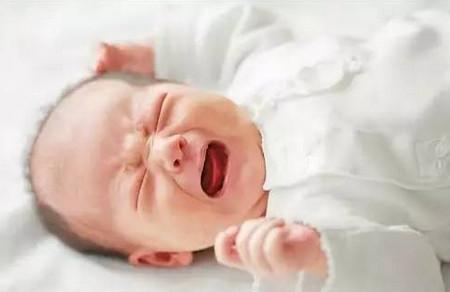 新生宝宝睡不踏实，是不是又什么问题？