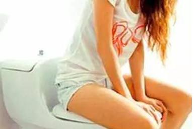 顺产后产妇尿不出来要怎么办？