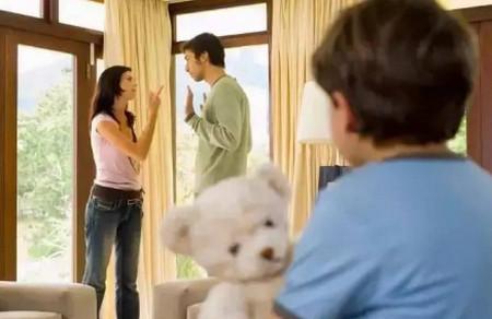 孩子总有一天会离开，爱人才会陪伴你过一生