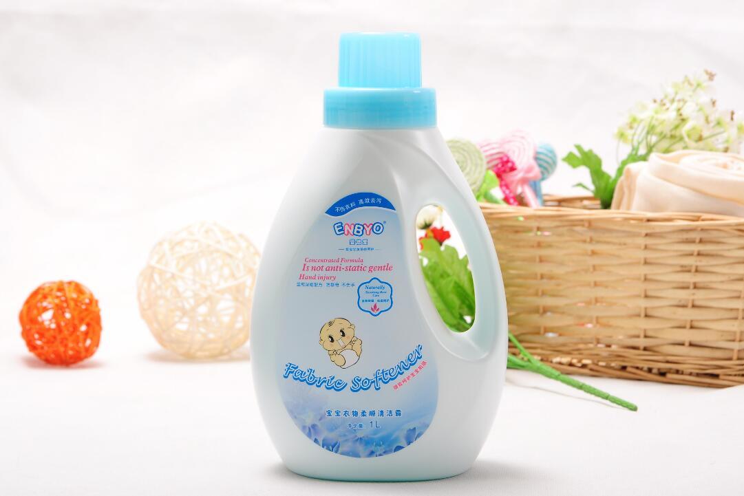 宝宝洗发水大人能用吗 宝宝能用大人的洗发水吗