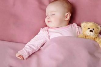 宝宝频繁夜醒离不开妈妈怎么办？宝宝分离焦虑怎么缓解？