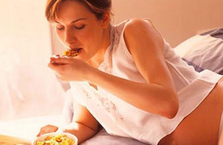 为什么孕妇会重度贫血？孕妇重度贫血怎么办