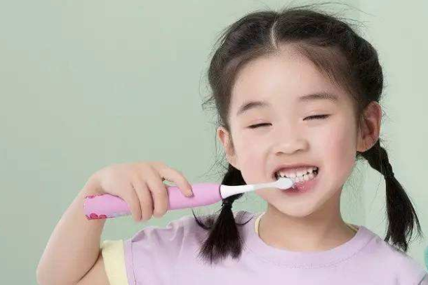 宝宝几岁可以用电动牙刷 孩子多大用电动牙刷比较好