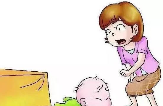 宝宝坠床了怎么办？如何预防宝宝坠床？