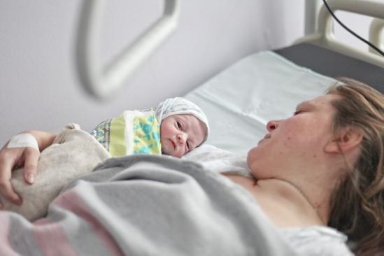 女人生孩子到底有多痛？有什么方法可以缓解分娩阵痛吗？