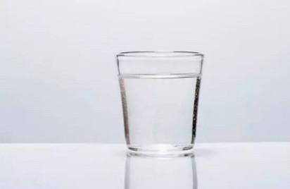 应该怎么给孩子补水呢？这才是正确的补水方式