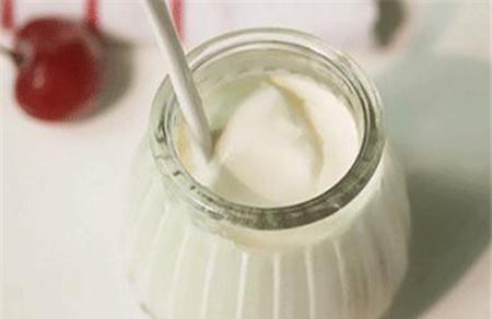 酸奶怎么喝丰胸 酸奶这样吃轻松丰胸