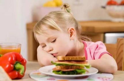 如果孩子不好好吃饭，家长们看看是不是自己做错了这六件事