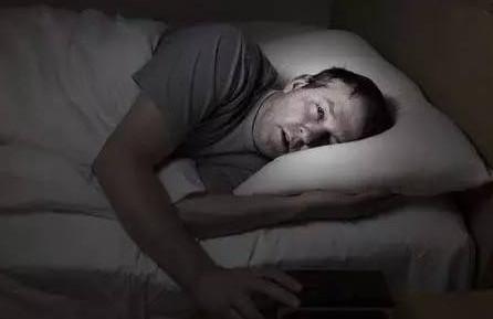 每天晚上起来上厕所真烦人！夜尿多要警惕这些疾病