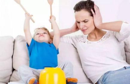 孩子不懂事就可以乱来？所有的熊孩子背后都有一个熊父母