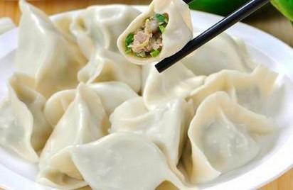 手工猪肉小饺子的做法，能预防宝宝缺铁性贫血