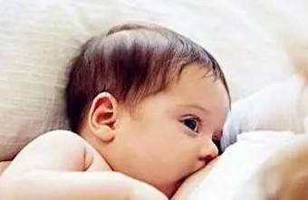 强制断奶害宝宝生病！如何给宝宝慢慢地断奶？