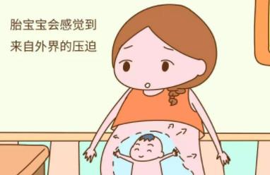 孕期你和老公的那些小秘密，胎宝宝可是听得一清二楚