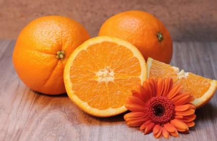 宝宝最近吃饭很不专心，这是怎么了？