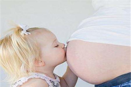 孕期吐酸水都生女孩吗 男宝女宝要理清