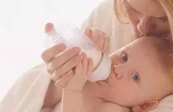 哺乳期妈妈生气奶水会有毒？真的假的？