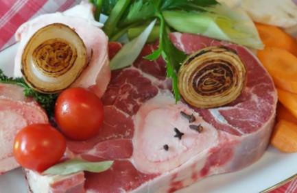 怎么锻炼挑食的宝宝吃肉和蔬菜？
