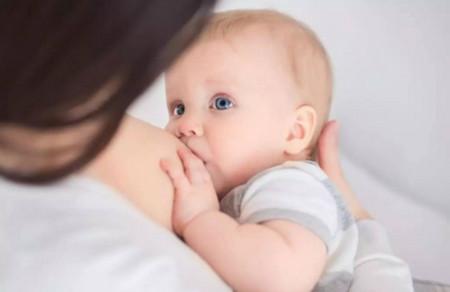宝宝呛奶有哪些原因？如何预防宝宝呛奶？该如何应对？