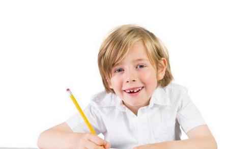 孩子写作业拖拉怎么办？这么提醒孩子快速写作业效率高！
