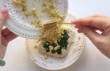 宝宝食谱：蛋黄时蔬蒸豆腐，8个月以上的宝宝