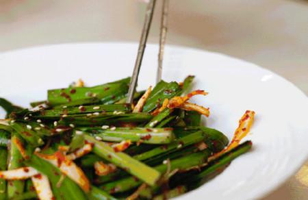 宝宝食谱：韭菜肉末鸡蛋饼，宝宝的快手早餐！