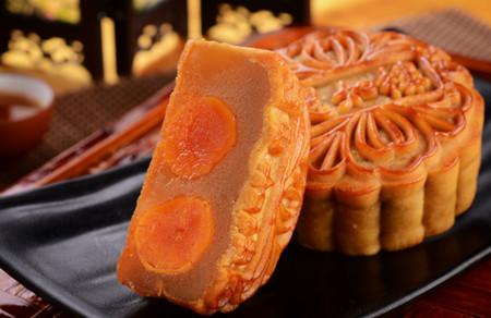 中秋团圆，孕妇吃月饼注意什么？怎么吃比较健康又解馋！