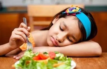 不给孩子吃糖是对的，那么给他喝饮料呢？