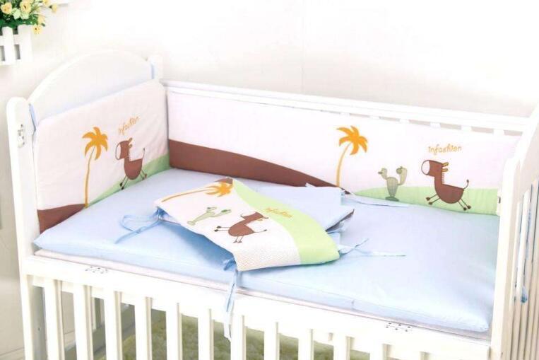 床围卡住婴儿致死 本该保护婴儿的床围竟成了女婴窒息身亡的元凶