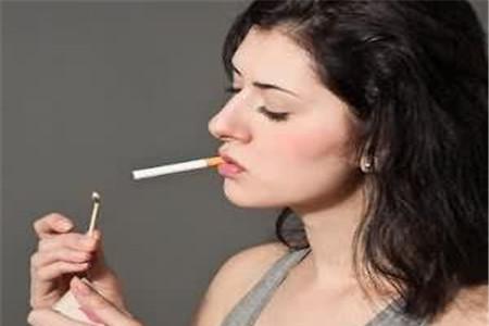 产后多久可以抽烟 别心急别误伤
