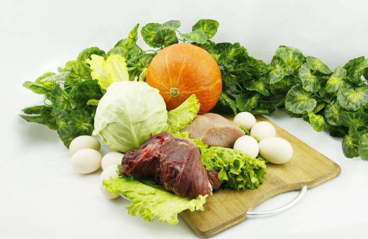 小儿夜盲症吃什么好 宝宝有夜盲症这三种食物一定要吃