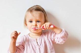 孩子不喜欢刷牙都是因为它！如何为孩子选择合适的牙刷？