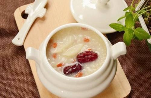 宝宝出虚汗食疗方法 宝宝出虚汗吃什么好食谱推荐