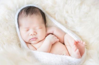 新生宝宝脐带怎么护理？脐带没有脱落怎么办？