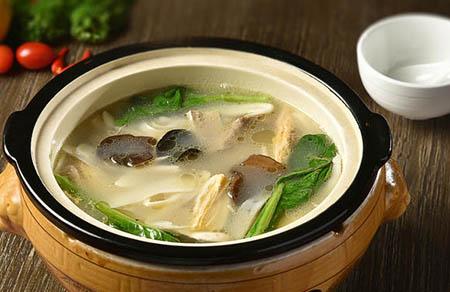醋泡蒜能治疗灰指甲吗 试试这种偏方吧