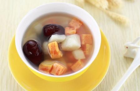 冬季孕妇喝什么汤好?常喝这三碗汤,养胎又养颜