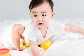 猪蹄炖什么好吃 美容丰胸必备猪蹄汤做法