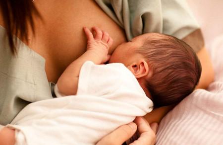 哺乳期间，有哪些不能喂奶的禁忌？
