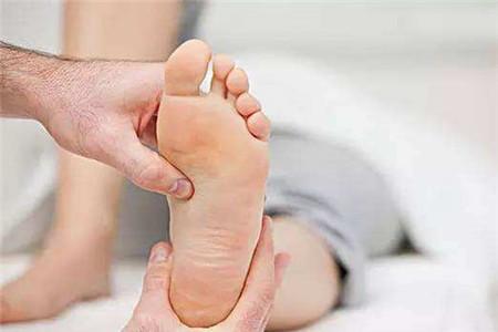 临产前水肿还有多久生 临产征兆要明了