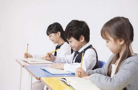 家长们该不该学习“孟母三迁”？