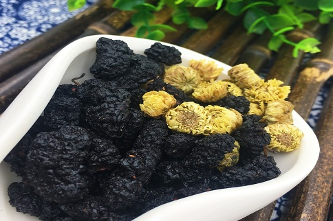 桑葚干可以和什么泡水喝