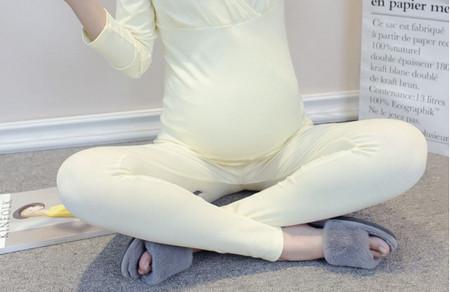 造成孕期手脚冰凉的原因有哪些？孕妈妈该如何正确应对？