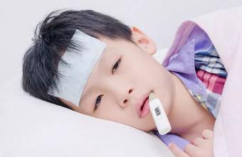 宝宝发烧 38.5 必须要吃药？发烧的这7个误区，家长要注意了！