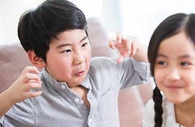 孩子有这四种表现，家长要及时纠正！晚了可就惨了......