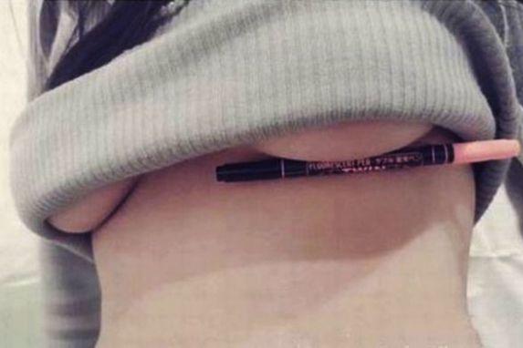 女人胸部会越摸越大？ 女人按摩丰胸的小技巧