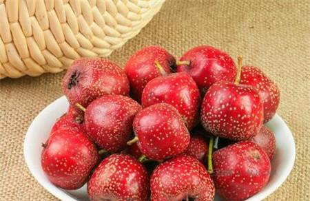 多囊卵巢综合症吃什么水果好 这些水果对多囊卵巢效果最好